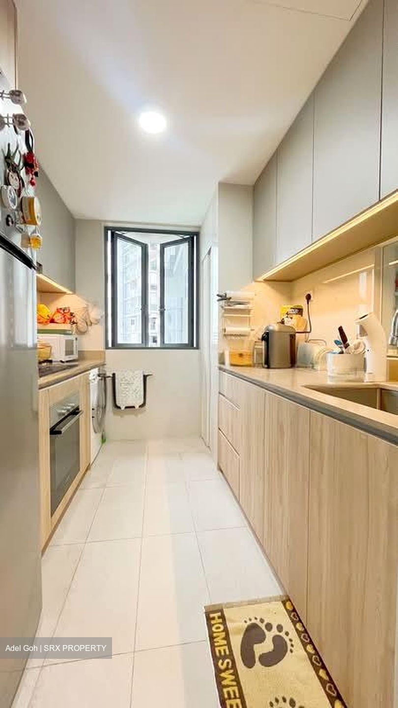 Twin Vew (D5), Apartment #561300221